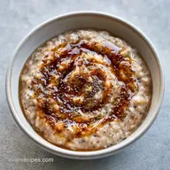 Cinnamon Roll Oats for Meal Prep